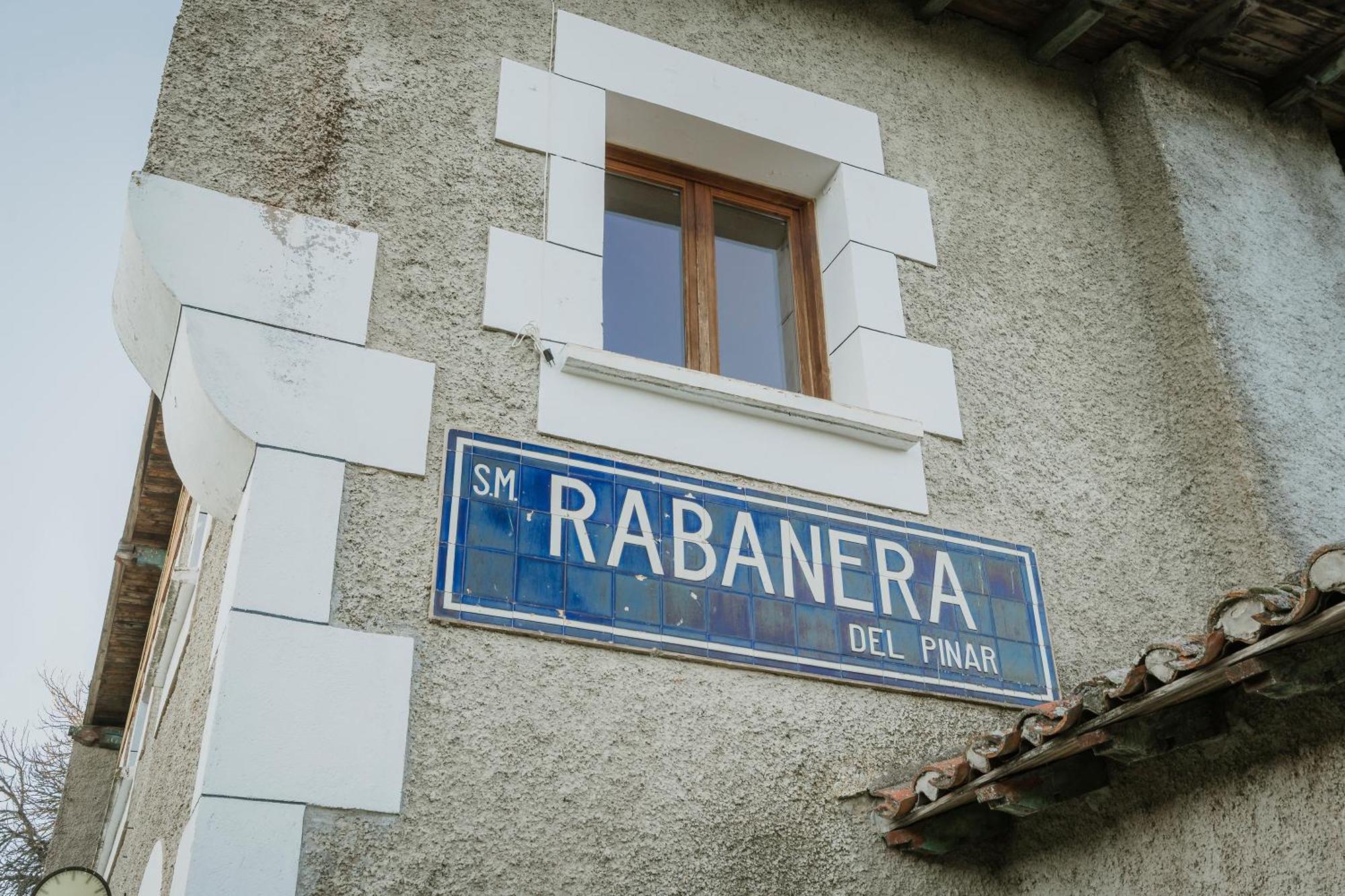 Гостевой дом La Estacion De Rabanera Рабанера-дель-Пинар Экстерьер фото